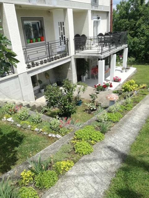 Apartman Bilja Vrnjačka Banja Екстериор снимка